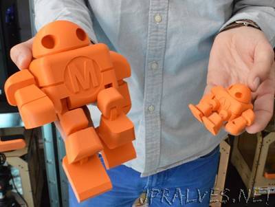 Maker Faire Robot Action Figure (Single file)