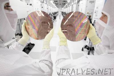 GLOBALFOUNDRIES to Deliver Industry's Leading-Performance Offering of 7nm FinFET Technology