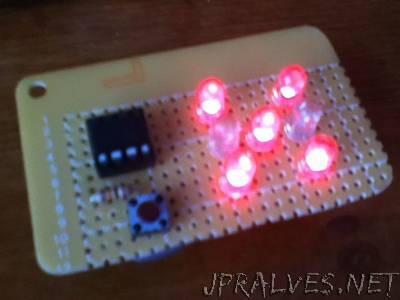 ATtiny85/45/25 LED dice (Super simple and CHEAP!)