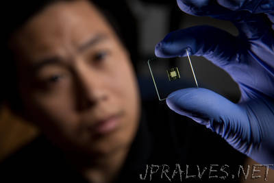 Professors 3D-print first truly microfluidic "lab on a chip" device
