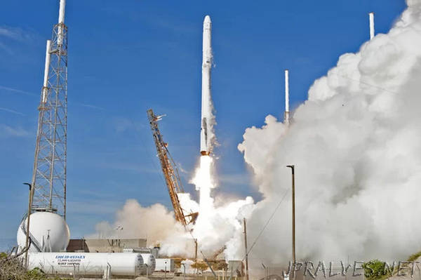 SpaceX Launches (and Lands) Used Rocket on Historic NASA Cargo Mission