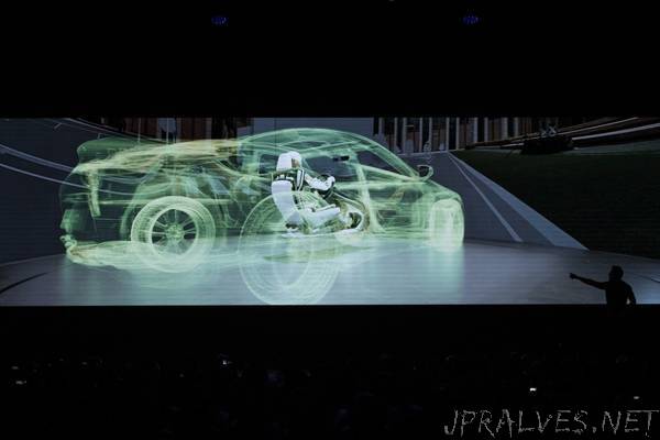 Man Teleports Into Miniature Vehicle in Stunning On-Stage Demo at GTC Taiwan