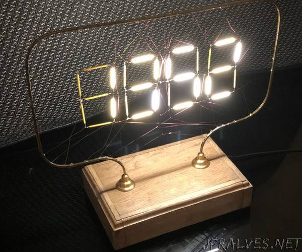 "Charlotte's Web" Style LED Filament Clock