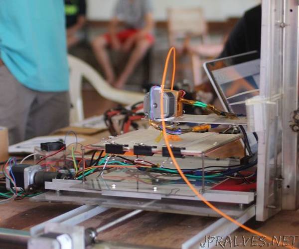 Build Your Own High Resolution, Low Cost 3D Printer