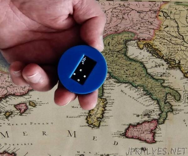 A Tiny Compass With  ATtiny85