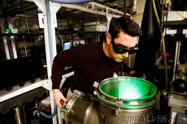 Ultrafast laser experiments pave way to better industrial catalysts