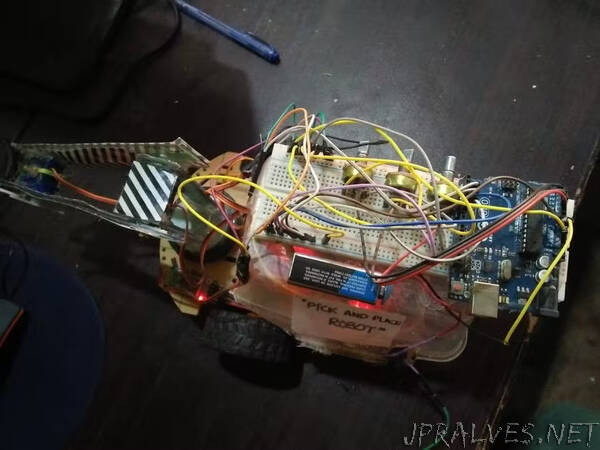 Smartphone Controlled Pick and Place Robot with Code