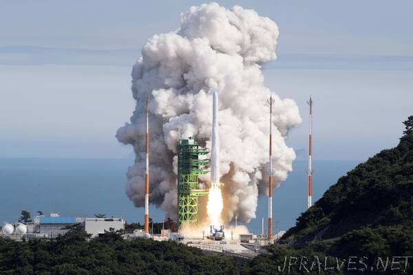 South Korea launches first satellite with homegrown rocket