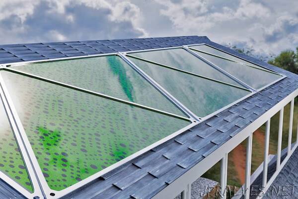 Algae biopanel windows make power, oxygen and biomass, and suck up CO2