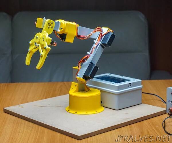 Arduino Robotic Arm Controlled by Touch Interface