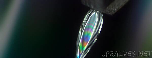 Shining a new light on oil-slick rainbows and other thin-layer physics
