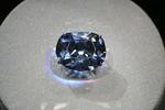 Grids of defects make diamonds practical for quantum computing