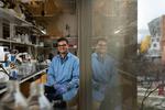 Lighting the way to better battery technology